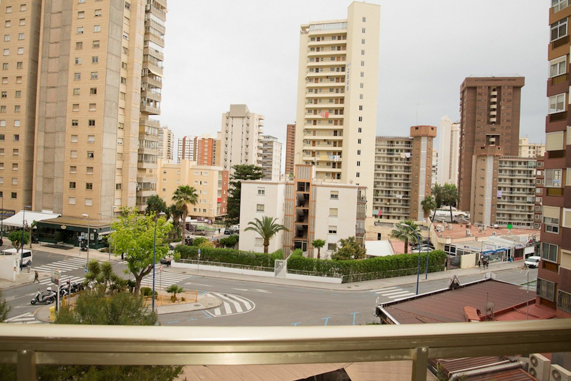 La Cigueena Alquilevante Benidorm Exterior photo